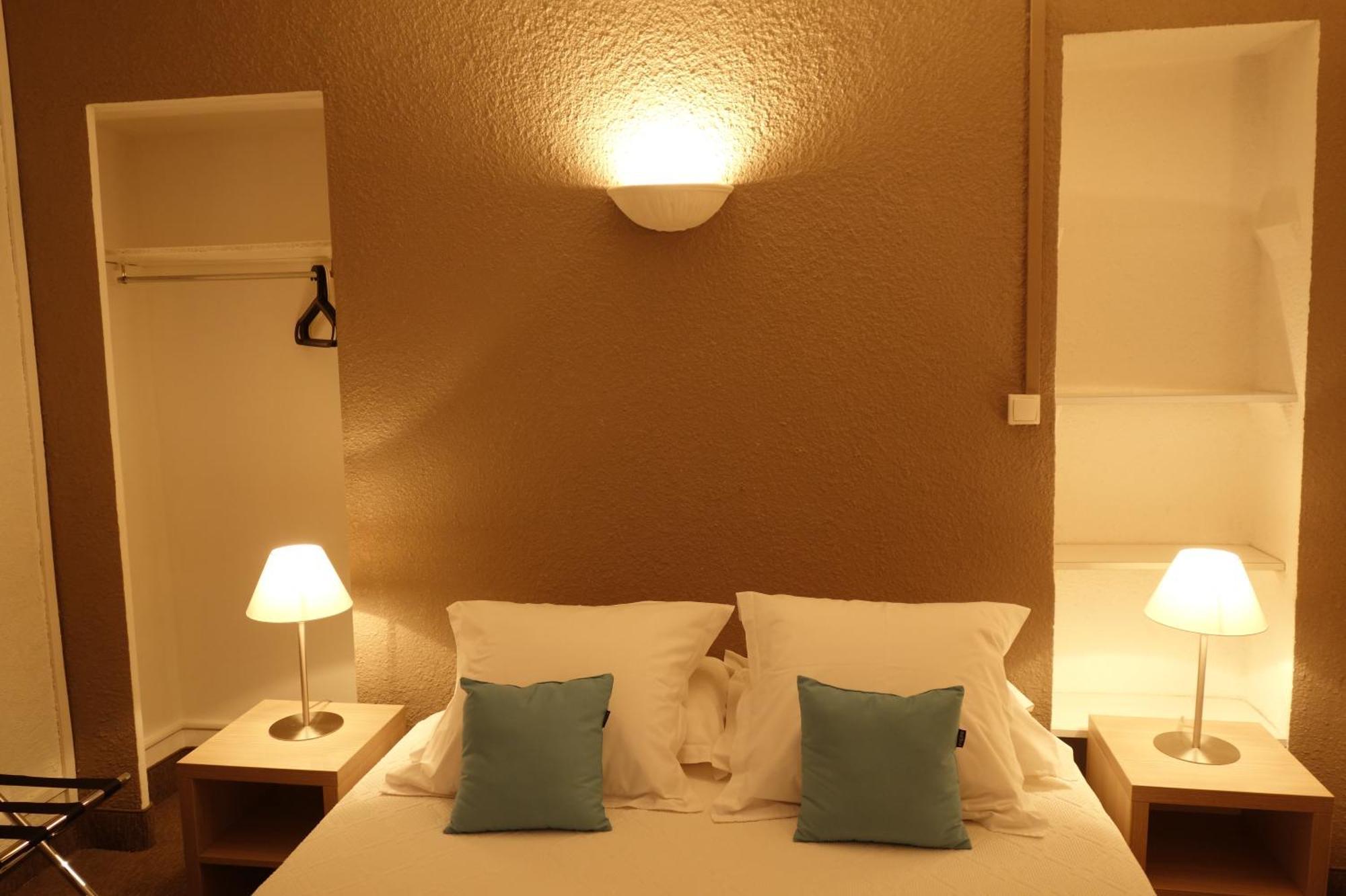 Hotel Le Prejoly Saint-Vallier-de-Thiey 객실 사진