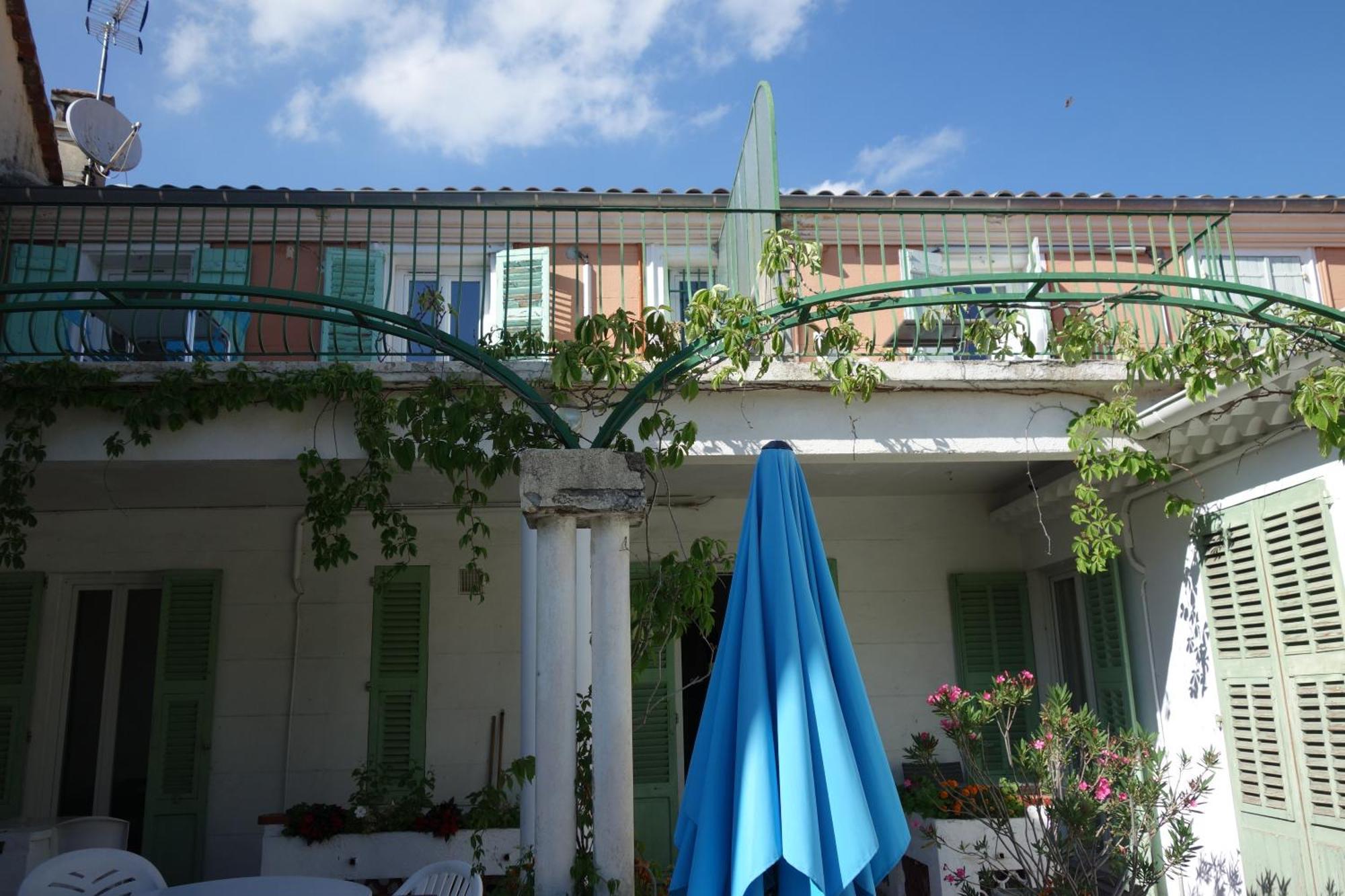 Hotel Le Prejoly Saint-Vallier-de-Thiey 객실 사진