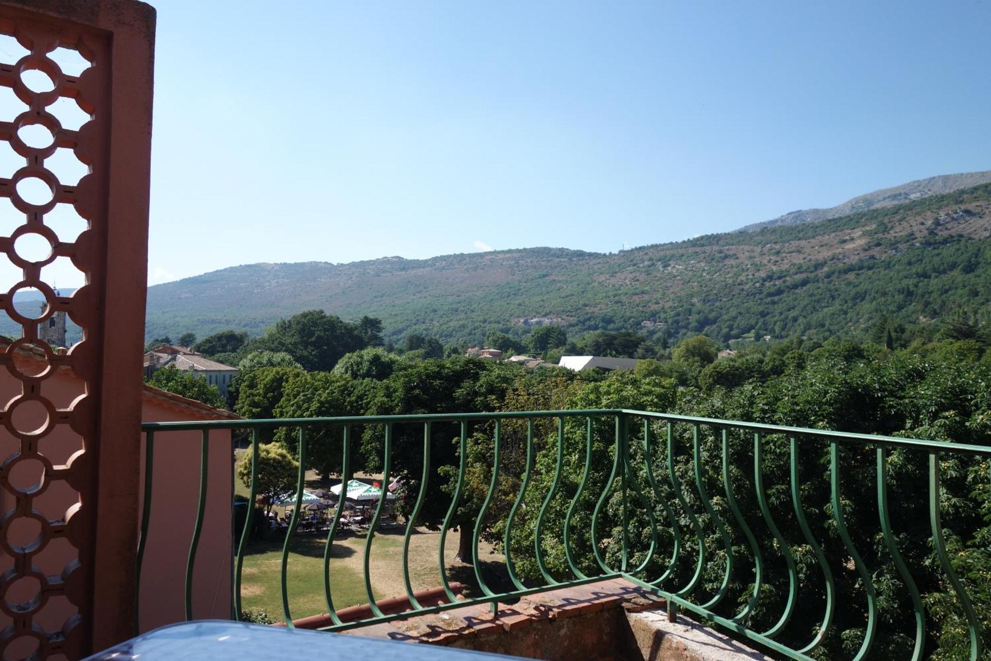 Hotel Le Prejoly Saint-Vallier-de-Thiey 객실 사진