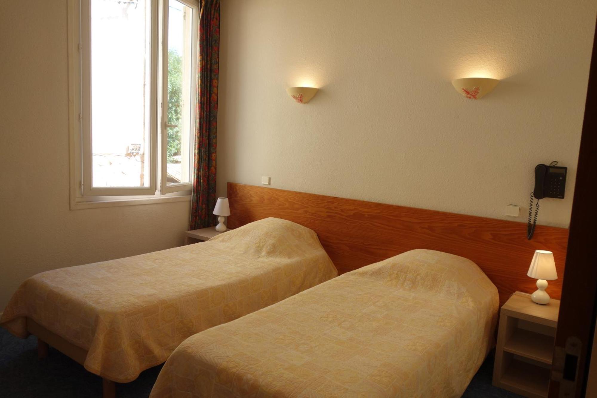 Hotel Le Prejoly Saint-Vallier-de-Thiey 객실 사진