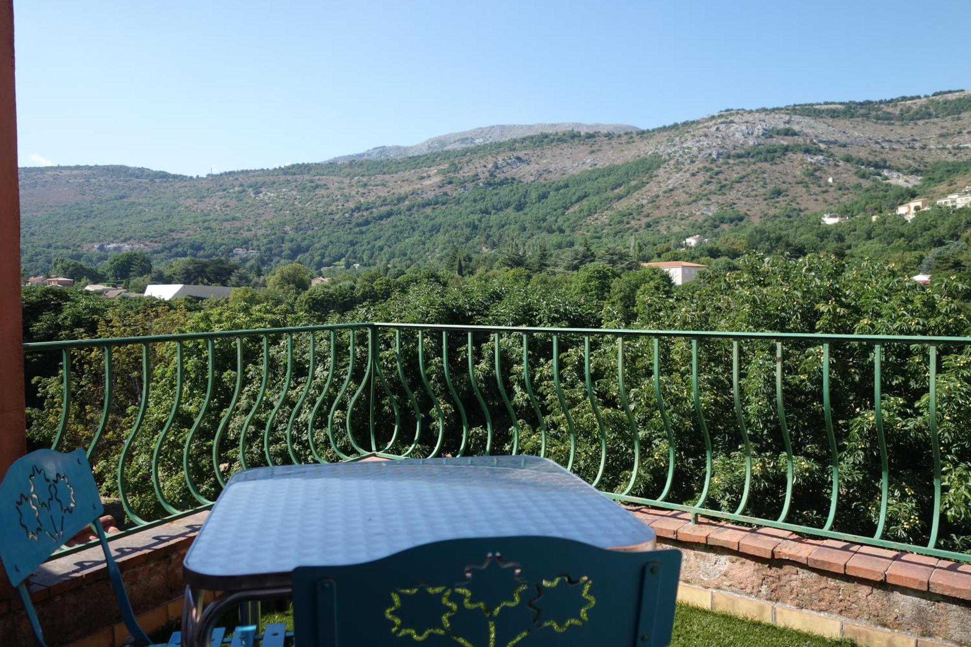 Hotel Le Prejoly Saint-Vallier-de-Thiey 객실 사진